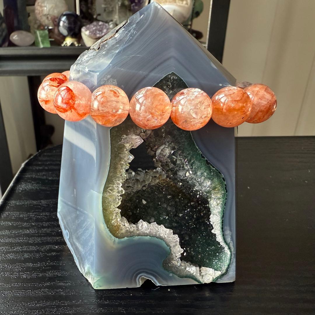 天然石ジオード付き　瑪瑙のポイント　置物NO.011216