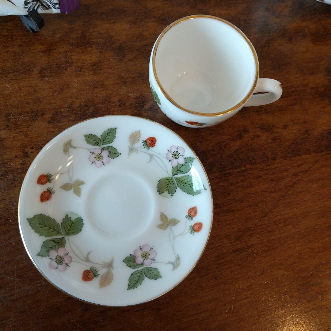 【箱入り新品】ウェッジウッド ワイルドストロベリー ミニチュアティーセット