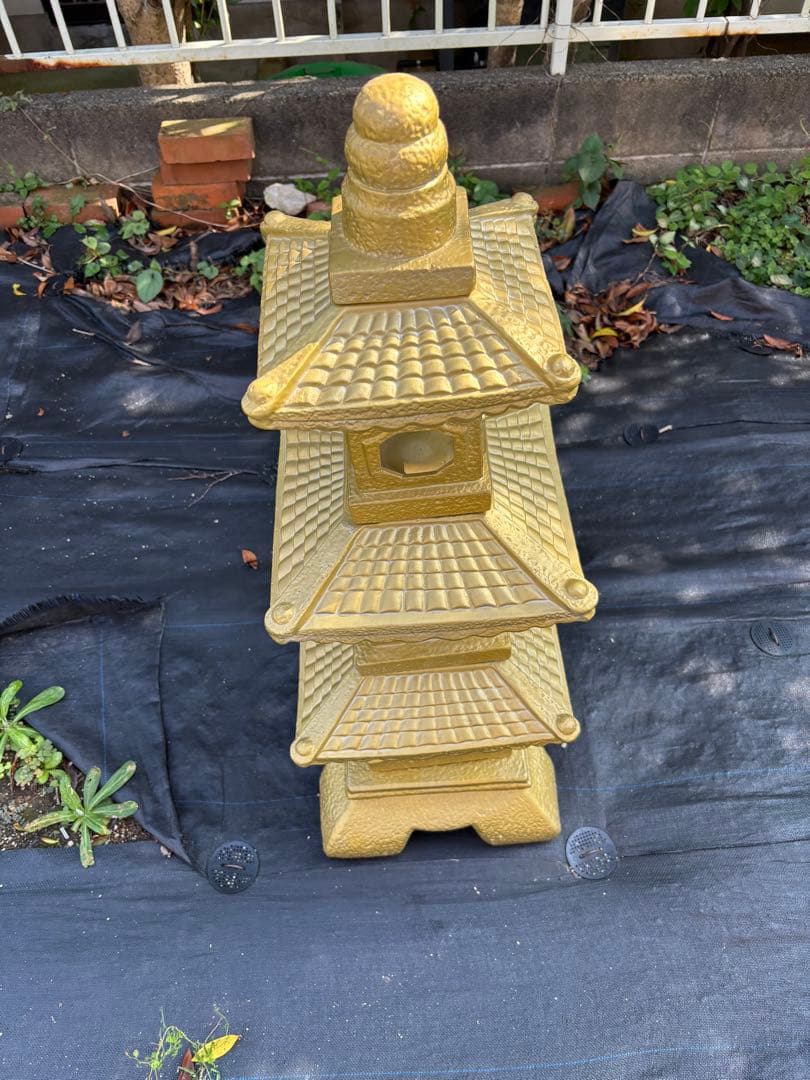 金色 三重塔風 置物 約９５cm