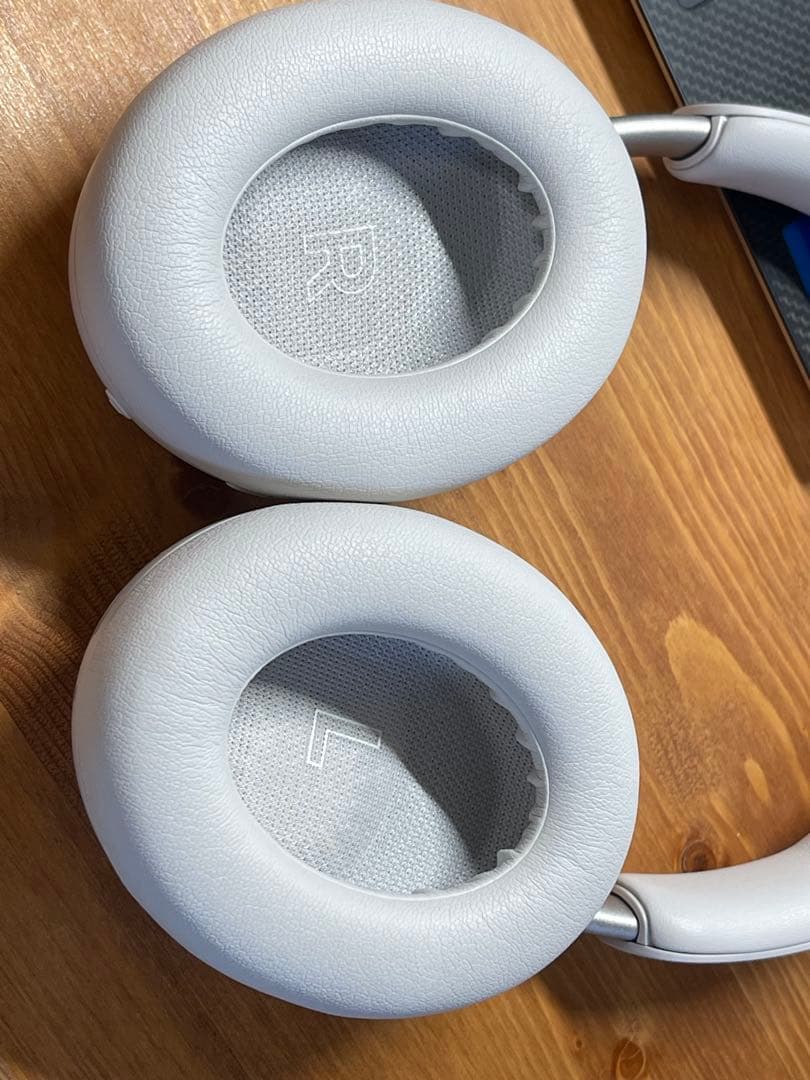 Bose QuietComfort Ultra Headphones +スタンド