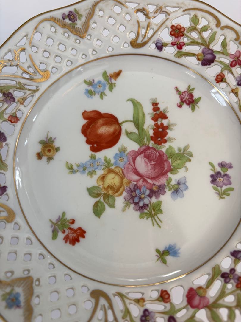 花柄 高台付き皿