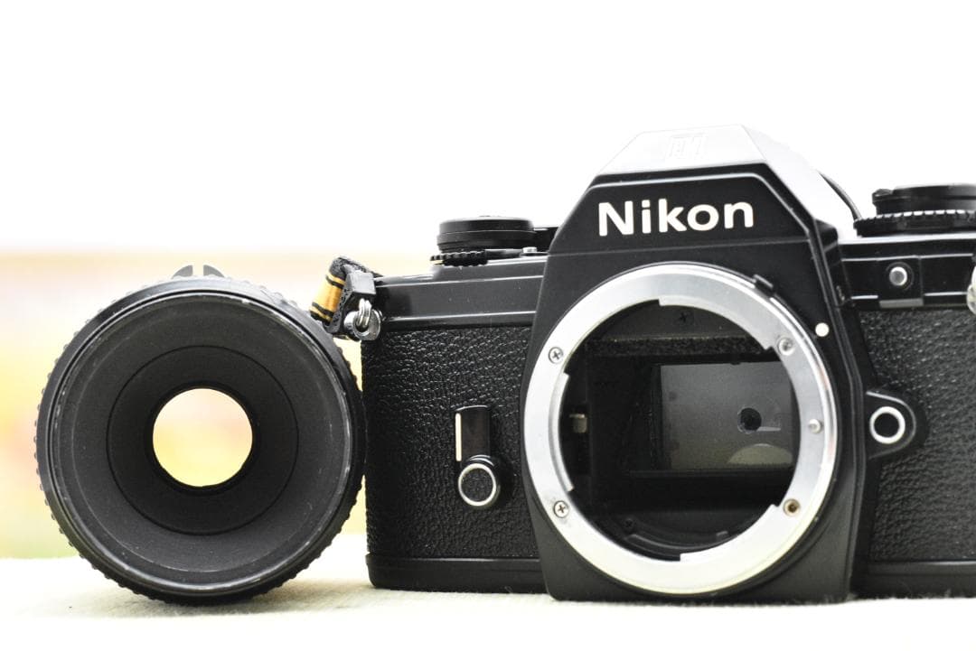 【整備済】 Nikon EM + Micro-NIKKOR 55mm F2.8