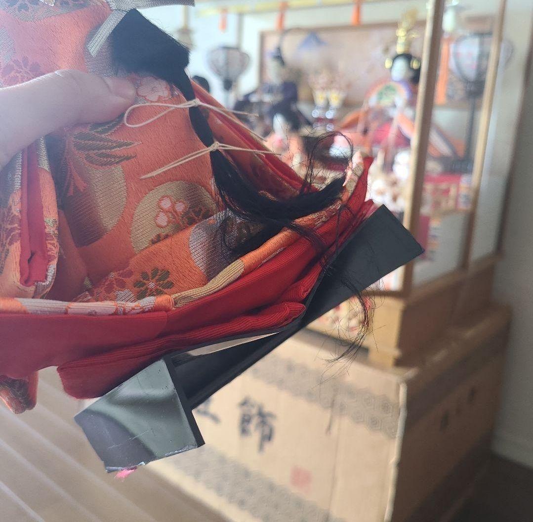 【特選】雛人形　雛飾り　親王飾　彫刻　日本人形　オルゴール付き　ケース入り