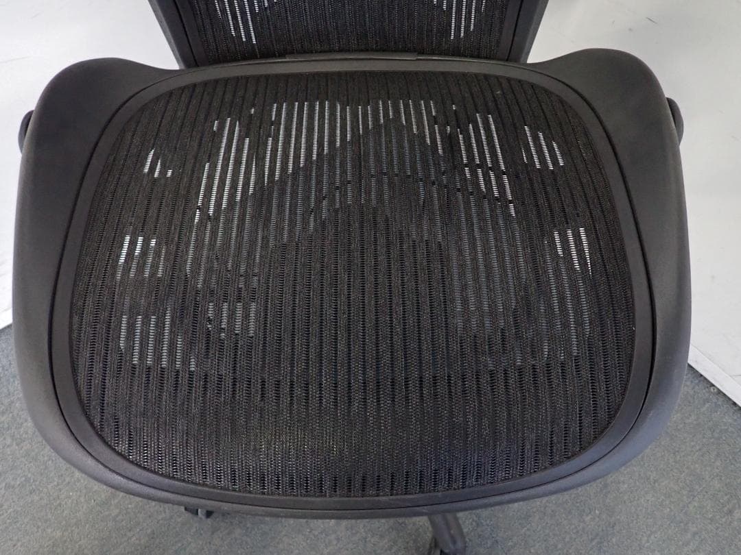 ハーマンミラー アーロンチェア　クラシックフル装備　Bサイズ