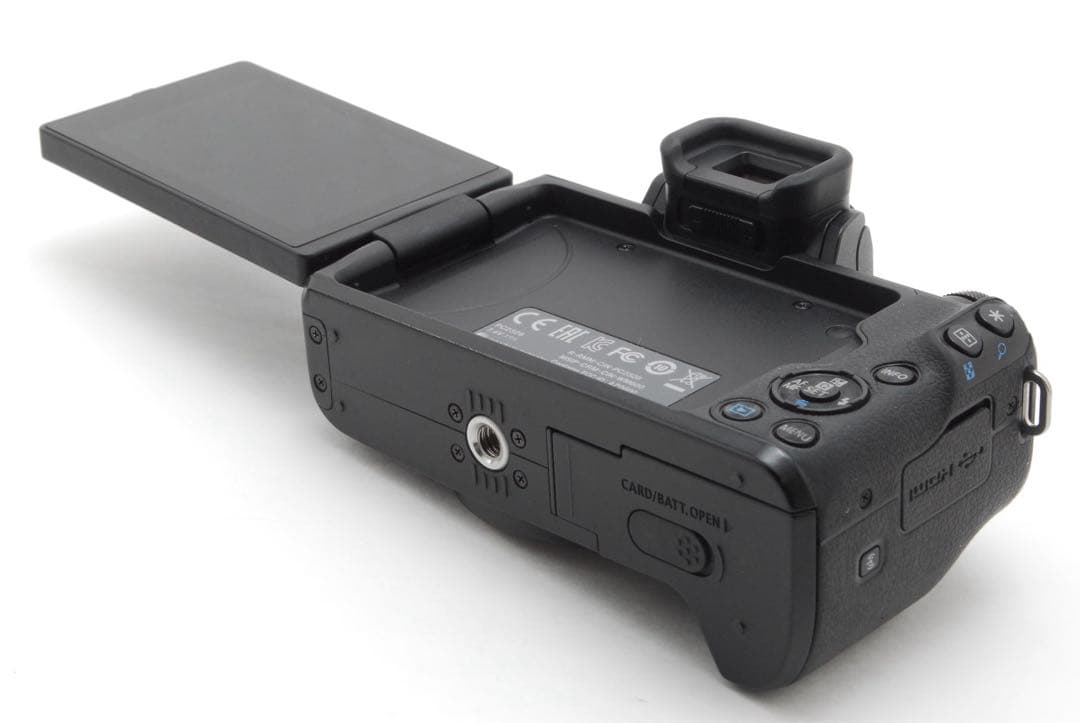 美品✨キャノン EOS Kiss M❤️Wi-Fi&ラクラク自撮り！