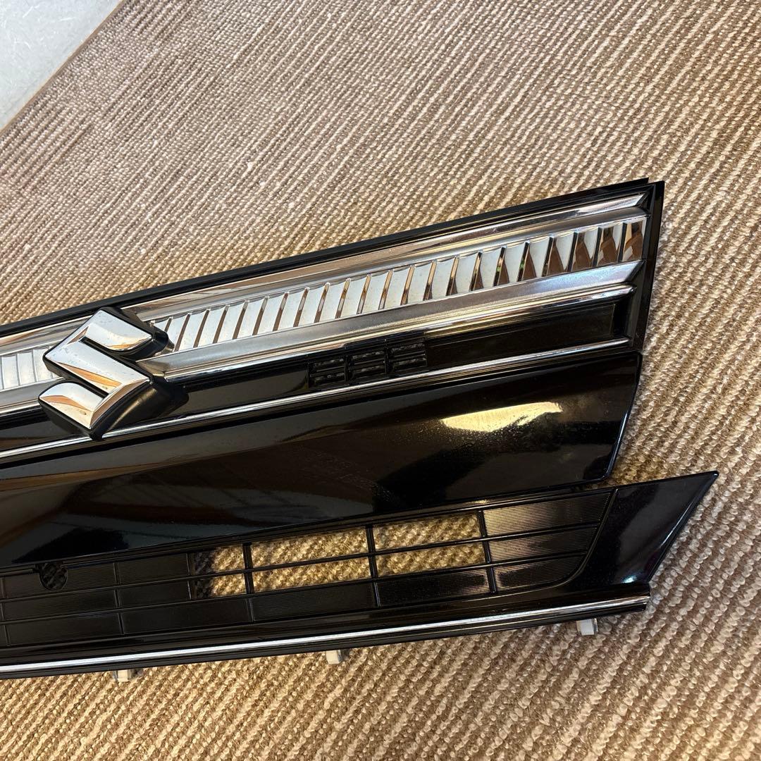 スズキワゴンR⭐︎71740-63R20ラジエータグリル