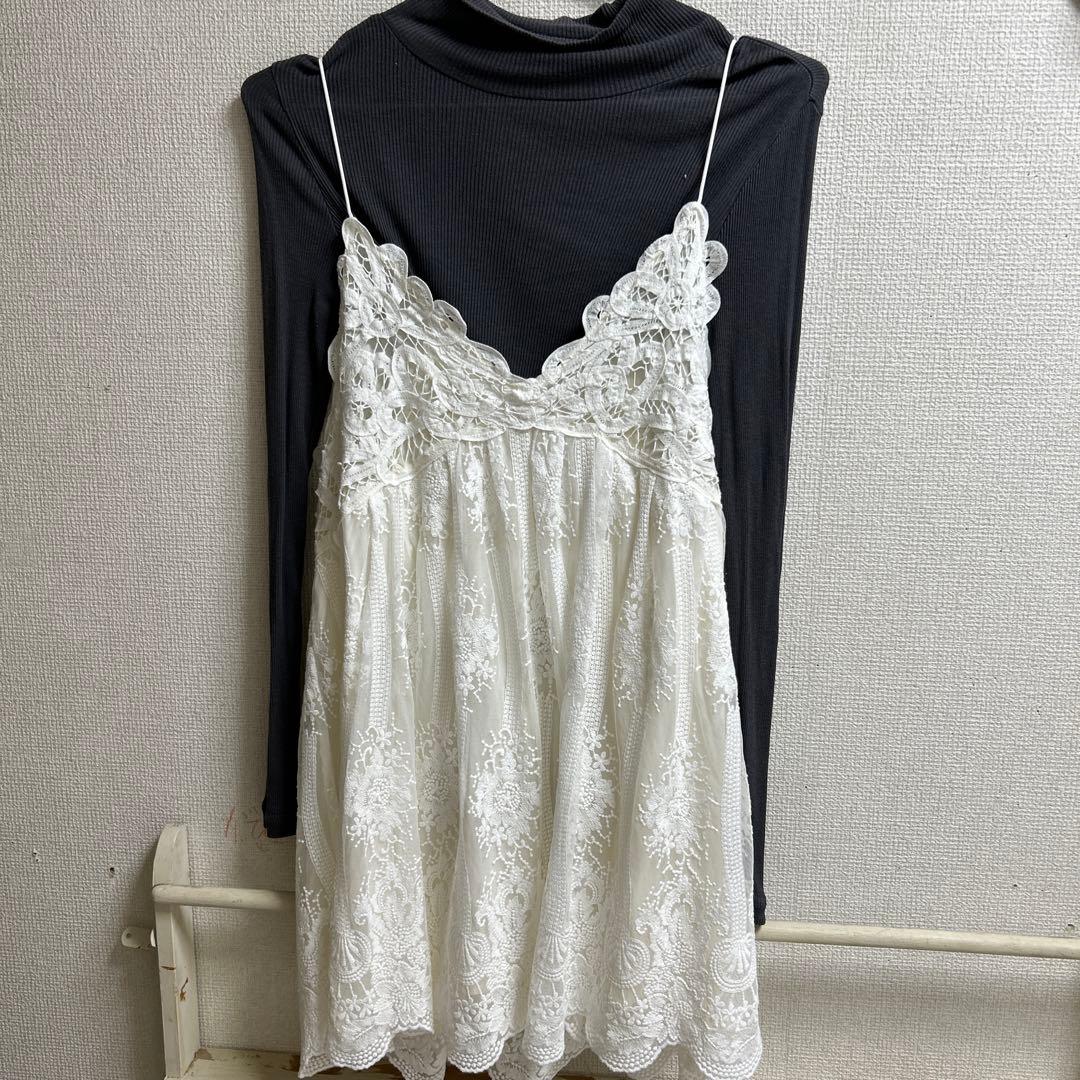 イエナ　アンティークバテンレースフリルキャミソール