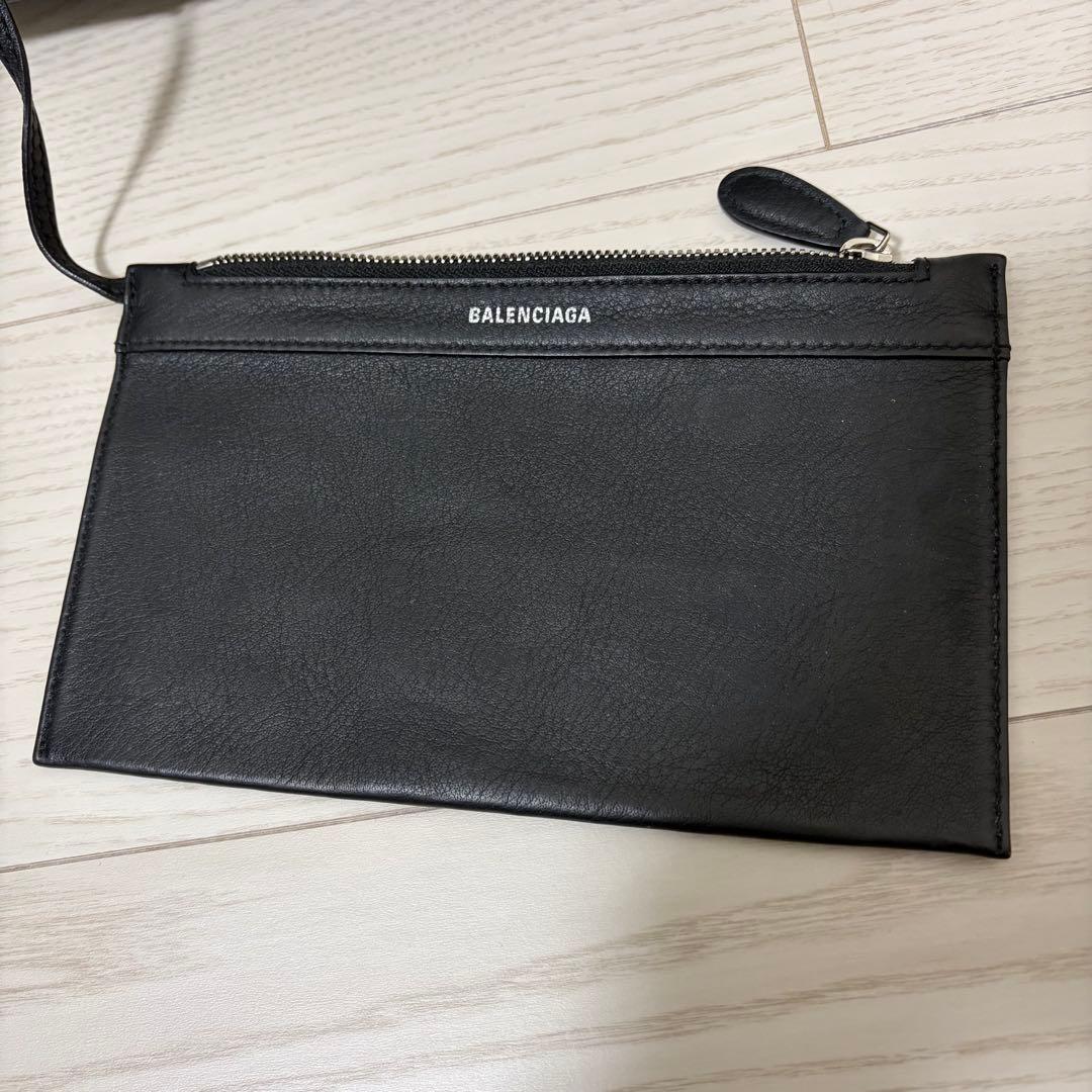 ✨美品・現行✨バレンシアガ　ネイビーカバスS　ハンドバッグ　レザー　ポーチ　黒