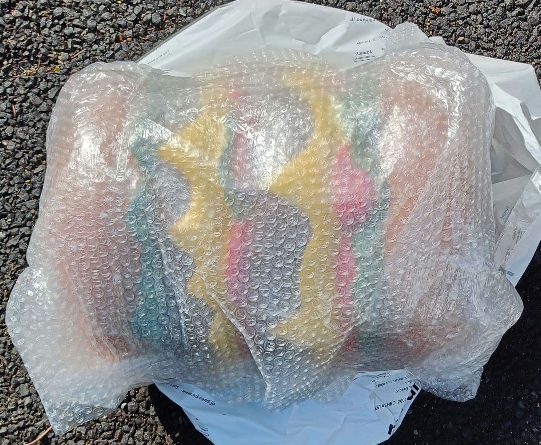 【FLAVORS × niko and ... 】コラボ　ハンバーガーテーブル