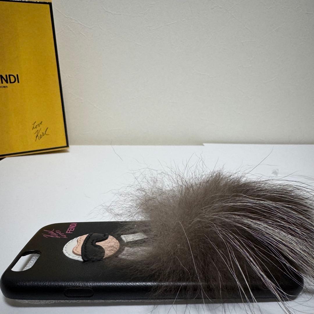 FENDI カール　iPhoneケース