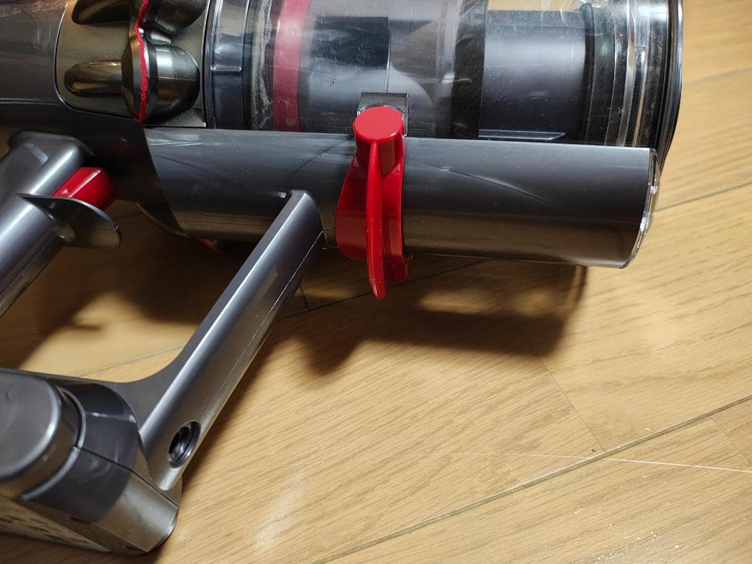 ダイソン★コードレス掃除機★V10本体★ＳV12★バッテリー新品と同等★9