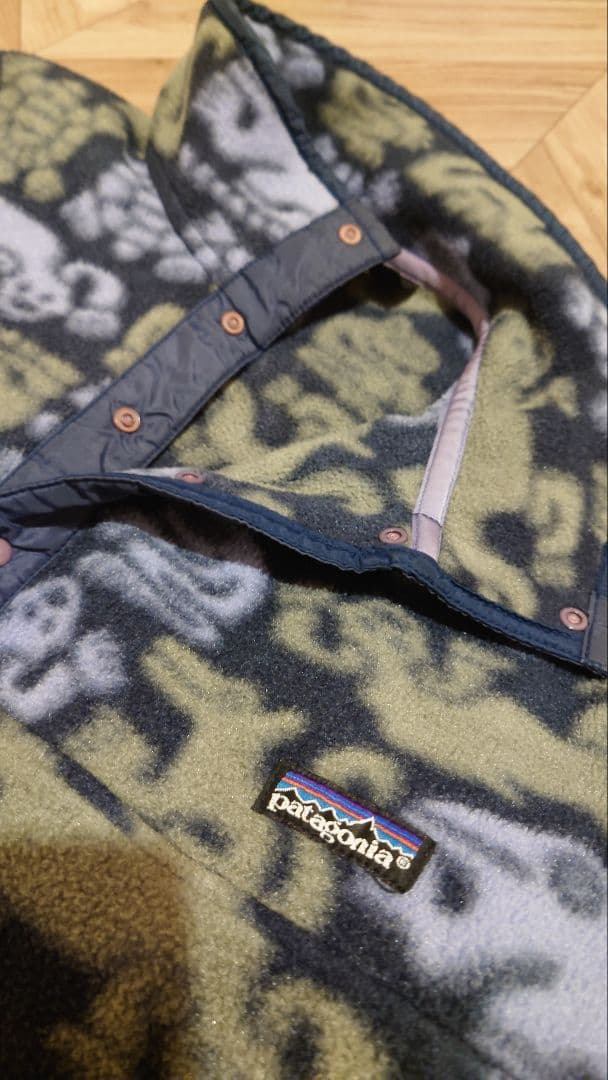 希少　Patagonia スナップT クリーチャー柄 フリース M