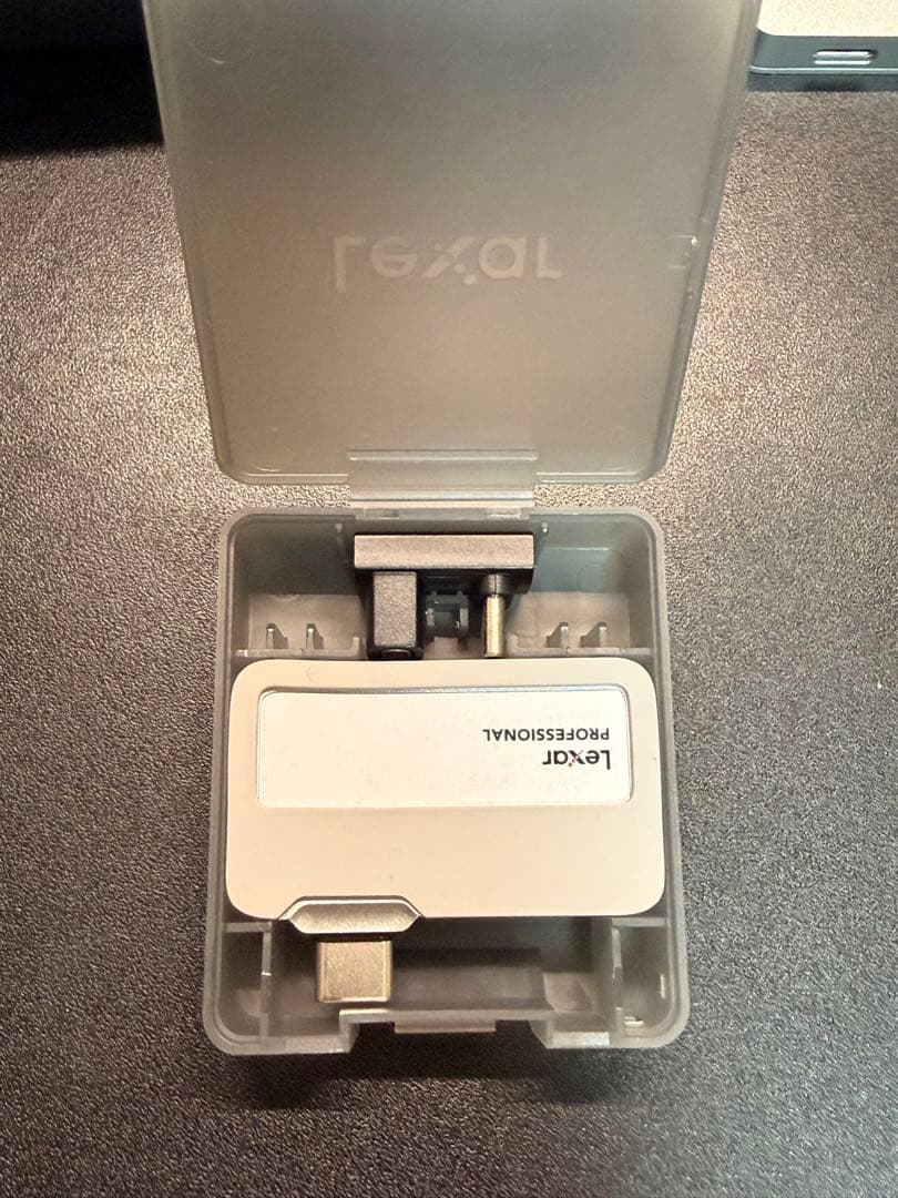 Lexar Professional Go SSD 1TB ハブ付き