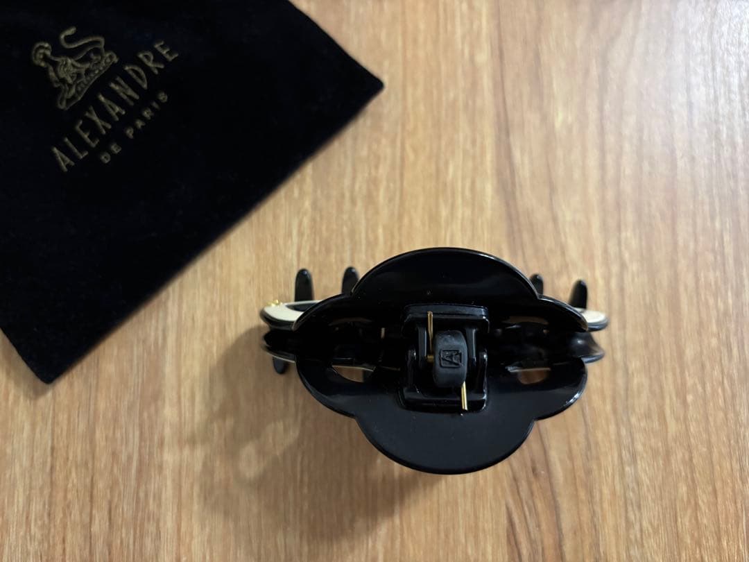 新品未使用 アレクサンドルドゥパリ クリップ ベージュ ブラック M