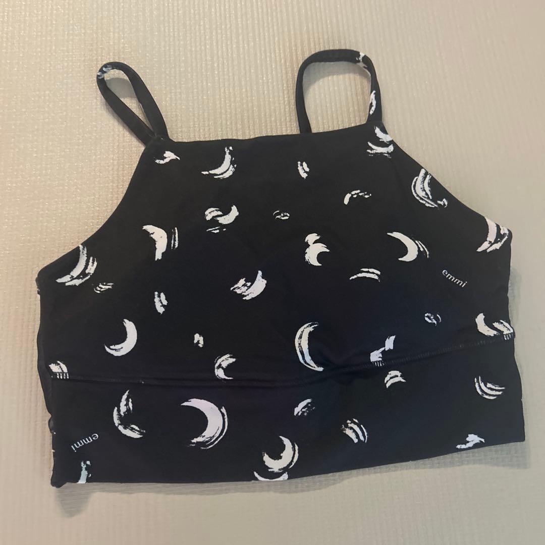 Emmi ムーン柄　ヨガウエアセットアップ