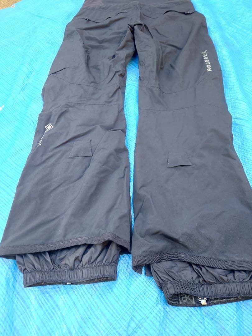 Burton [ak] スノーボードウェア Sサイズ