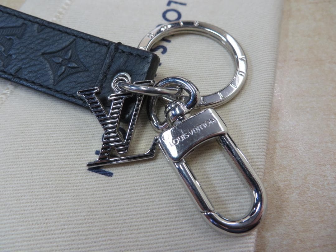 ルイヴィトン　キーホルダー ドラゴンヌ キーリングM01298　ノワール黒