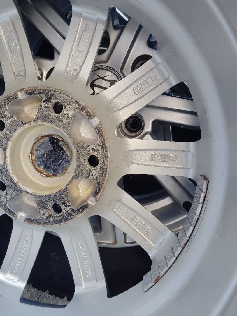 195/65R15 6J 114.3/5H ET50 2022年製中古セット