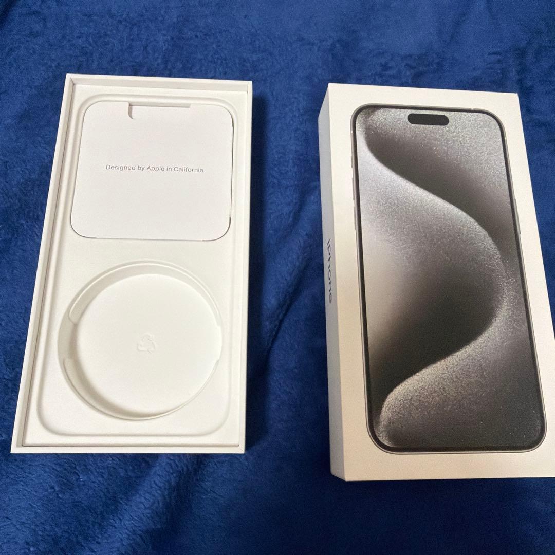 美品 iPhone 15 Pro max 256GB ホワイトsimフリー