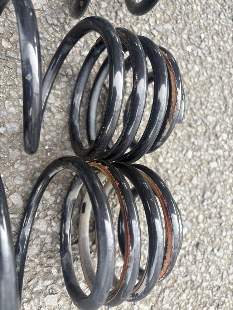 ダウンサス 30プリウス後期