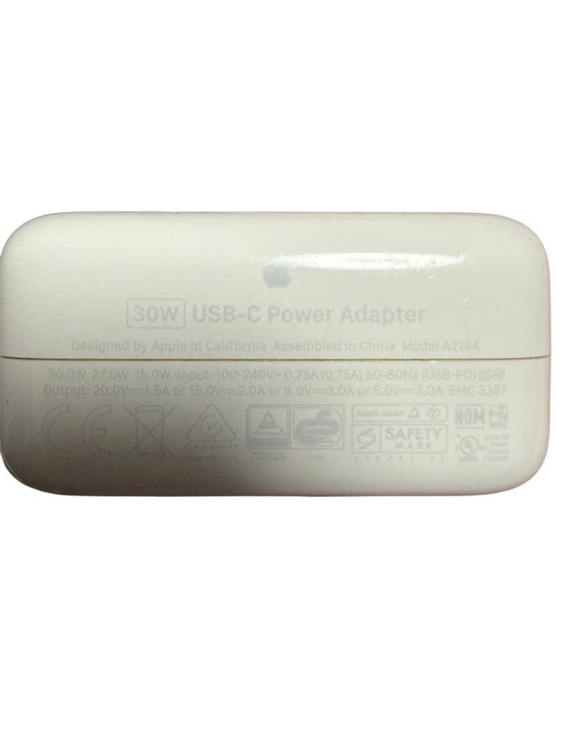 MacBook Air M2 13インチ 8GB/256GBバッテリー100%