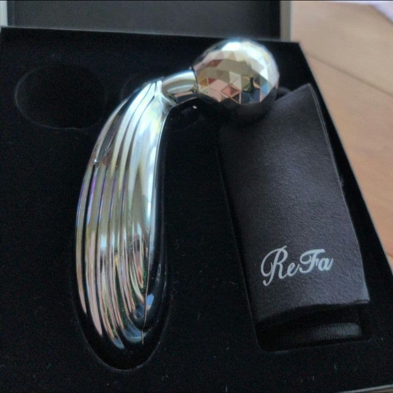 【新品未使用/箱カード付属全部付】ReFa リファカラットレイ MTG 美顔