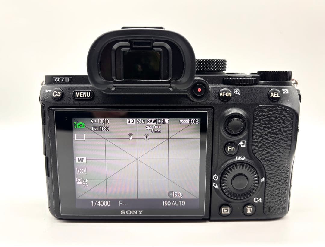 SONY α7Ⅲ ILCE−7M3ミラーレス一眼本体＋バッテリー＋チャージャー