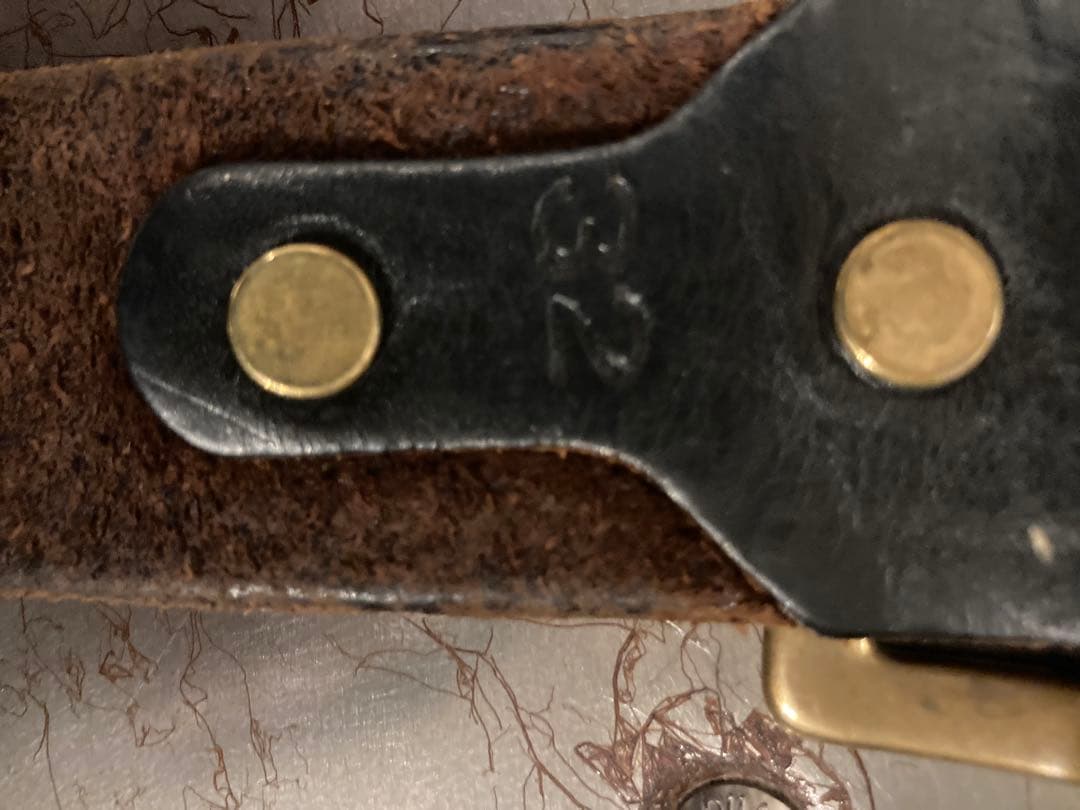 ろん　HTC スタッズレザーベルト　ブラック