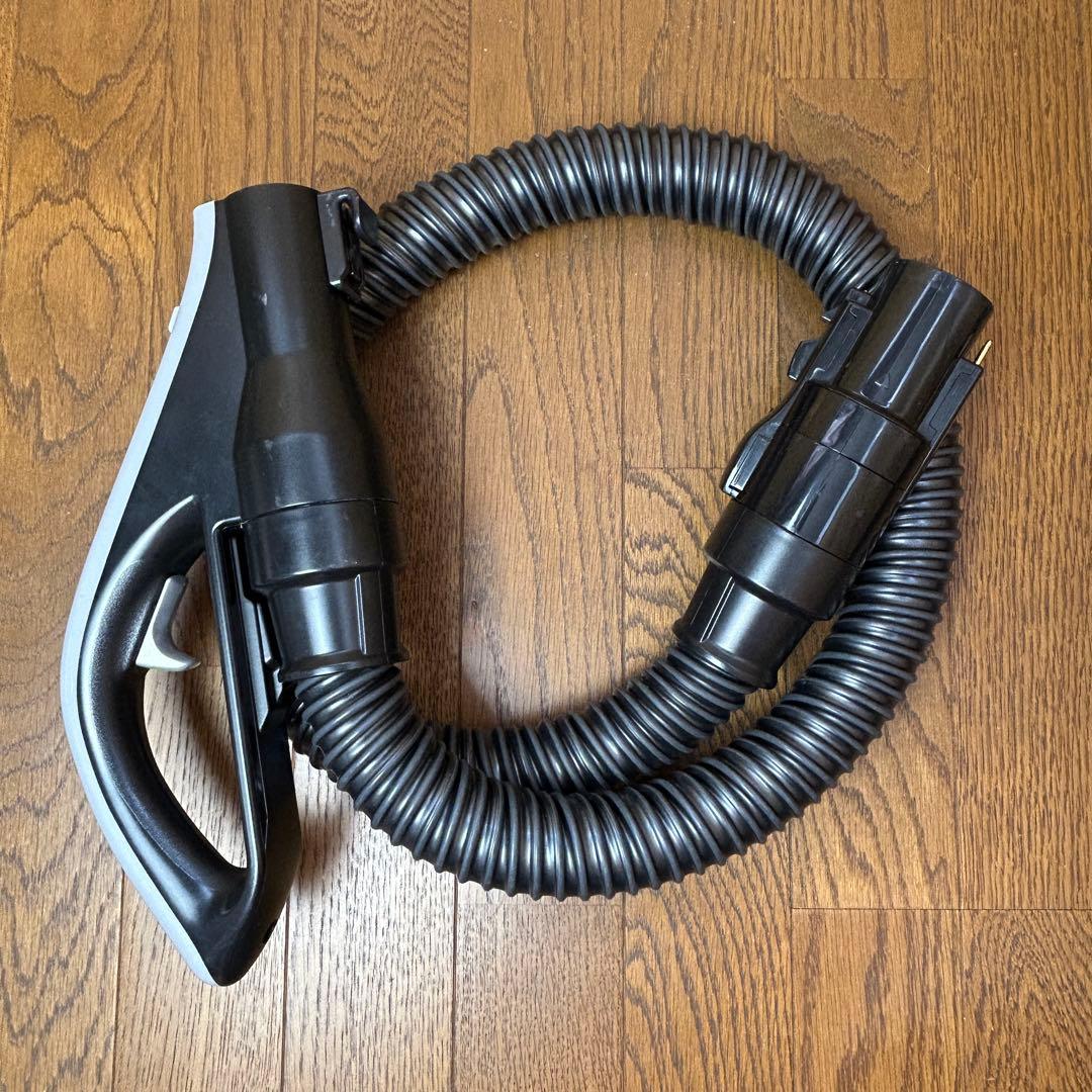 HITACHI キャニスター掃除機 CV-SC300｜2015年製・動作確認済み