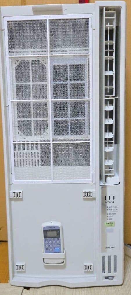 コロナ　窓用エアコン　CW-FA1622R(2022年製) 取付枠付き