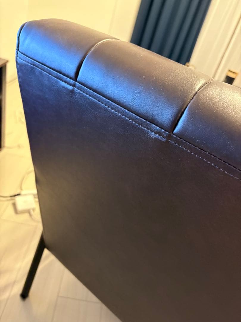 ☆送料込み+組立不要☆高級感あるソファ 〜肘掛け付き〜