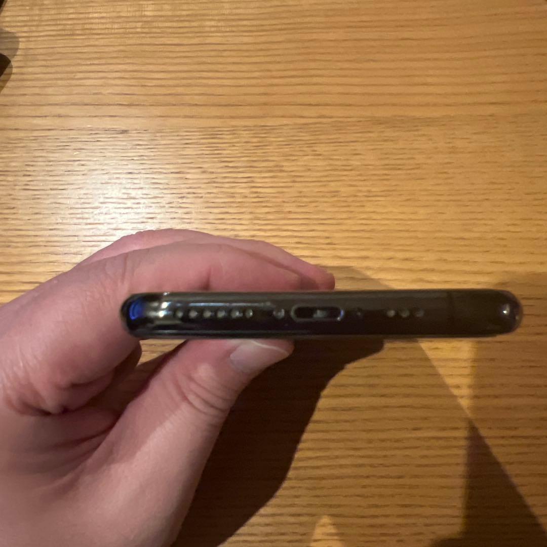Apple iPhone Xs スペースグレイ　本体　SIMフリー