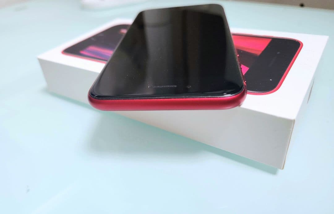 iPhone SE (第2世代) 64GB 赤 (レッド) 本体 SIMフリー