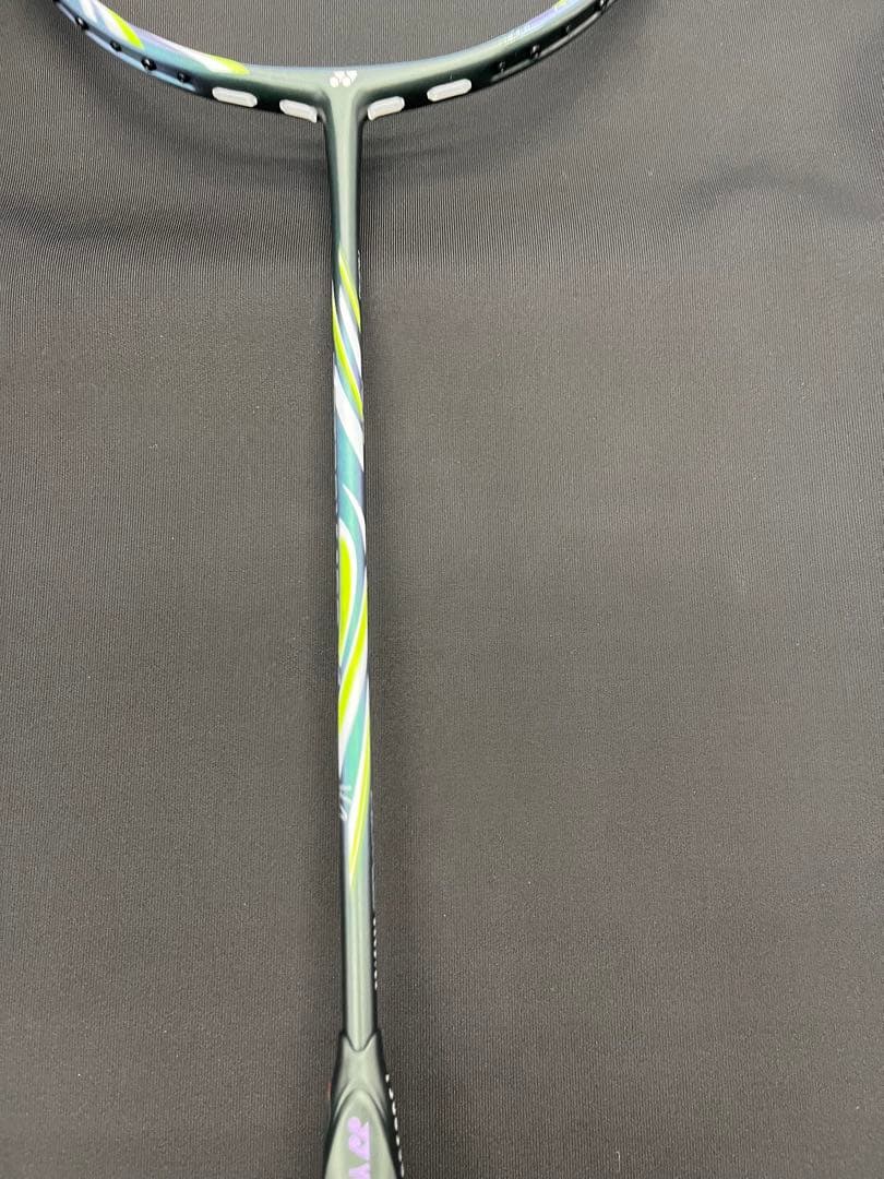 4ug5 アストロクス100TVA 新品未使用　ヨネックス