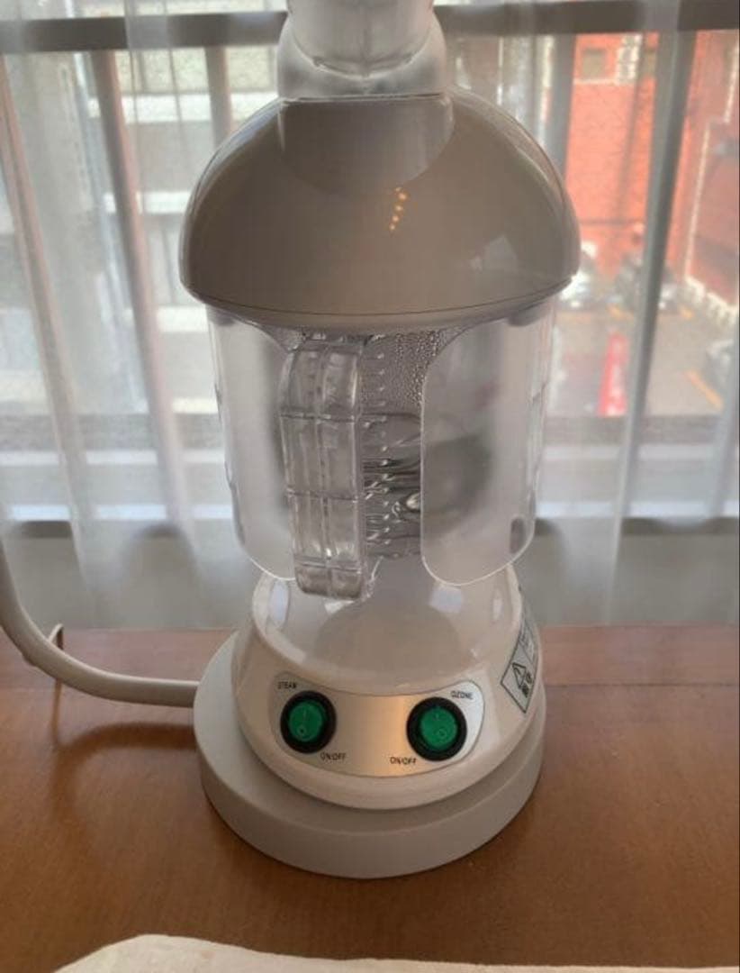 乾燥対策に。新品未使用　フェイシャルスチーマー　オゾン付き