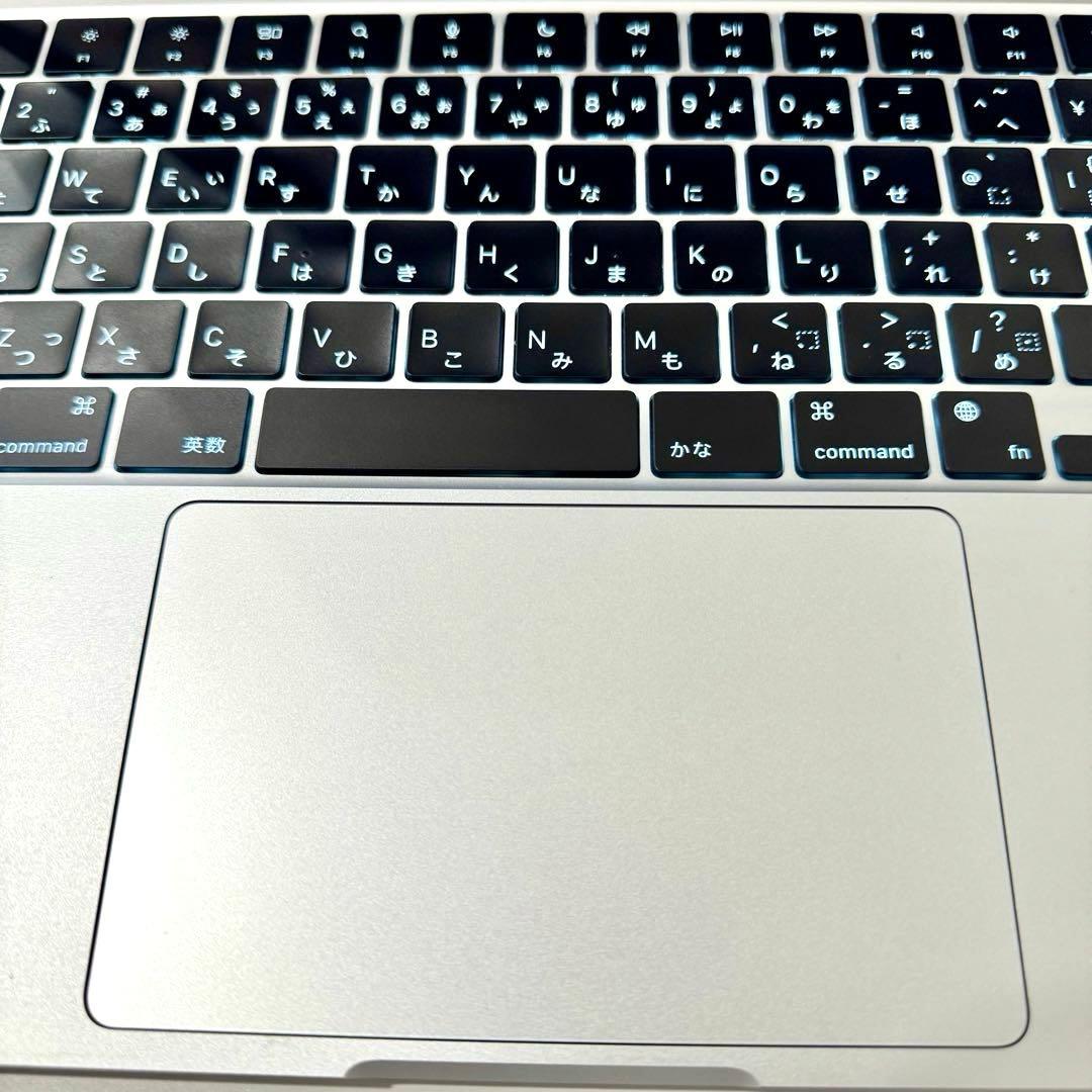 極美品 MacBook Air M3 13インチ 8GB/256GB シルバー