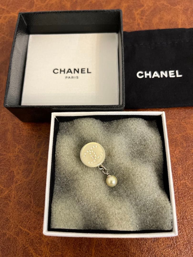 Dayday okさま専用　CHANEL ダブルCロゴ ピアス(片耳用)