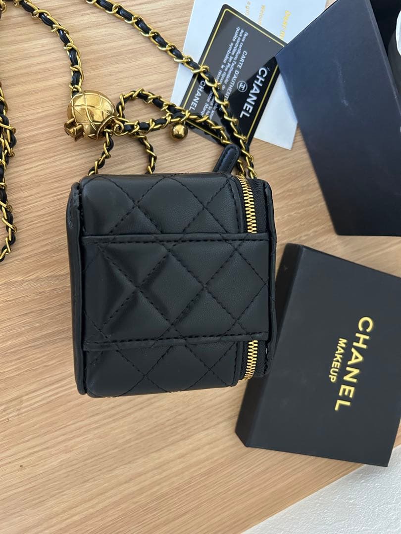 シャネル Chanel VIPギフト バッグ　ノベルティ　ショルダー