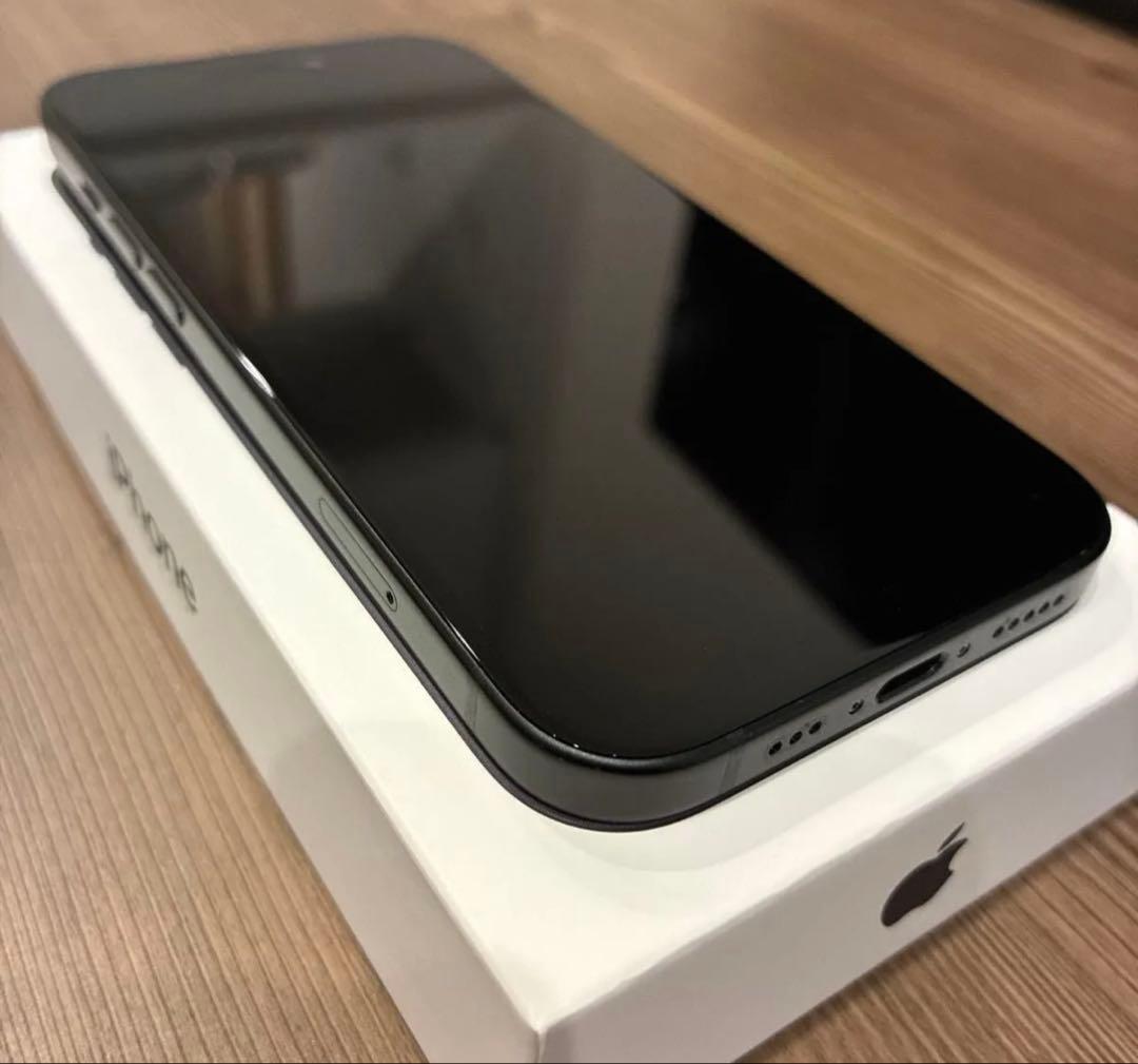 iPhone15 ブラック SIMフリー 本体　128gb