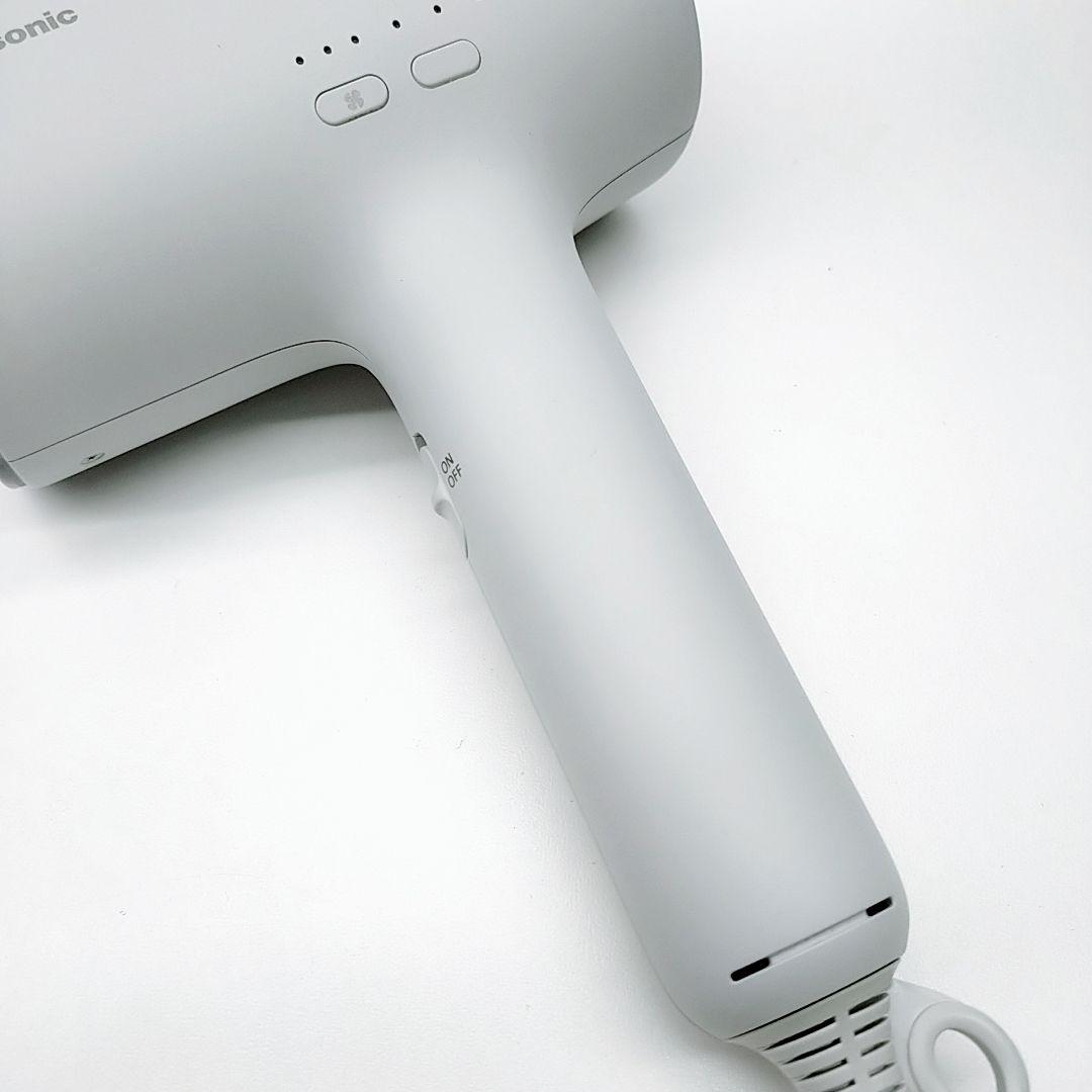 新品同様✨️ノズル付き Panasonic ナノケア ドライヤー EH-NA0J