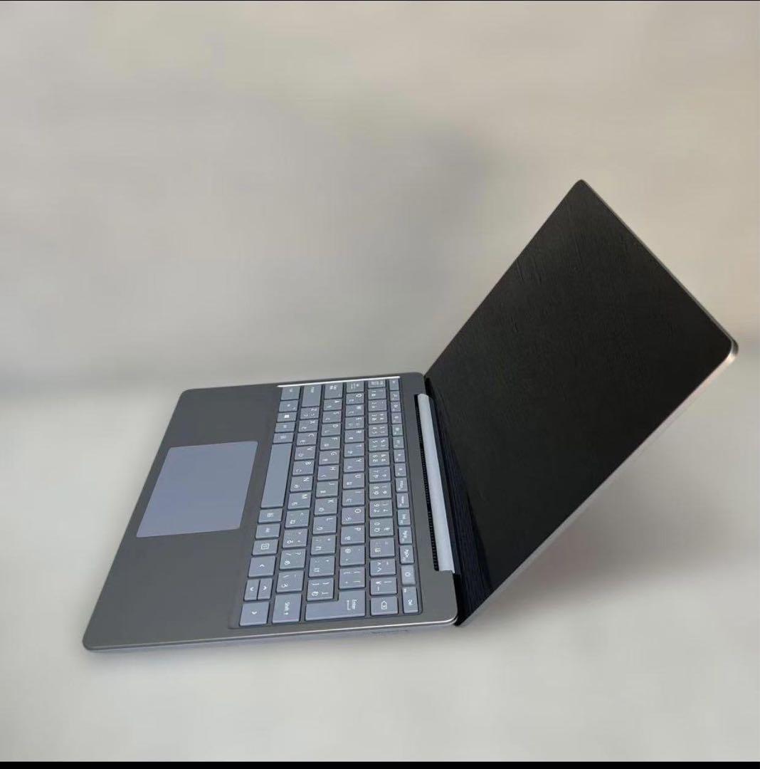美品 マイクロソフト サーフェス Laptop Go 1943 ノートパソコン
