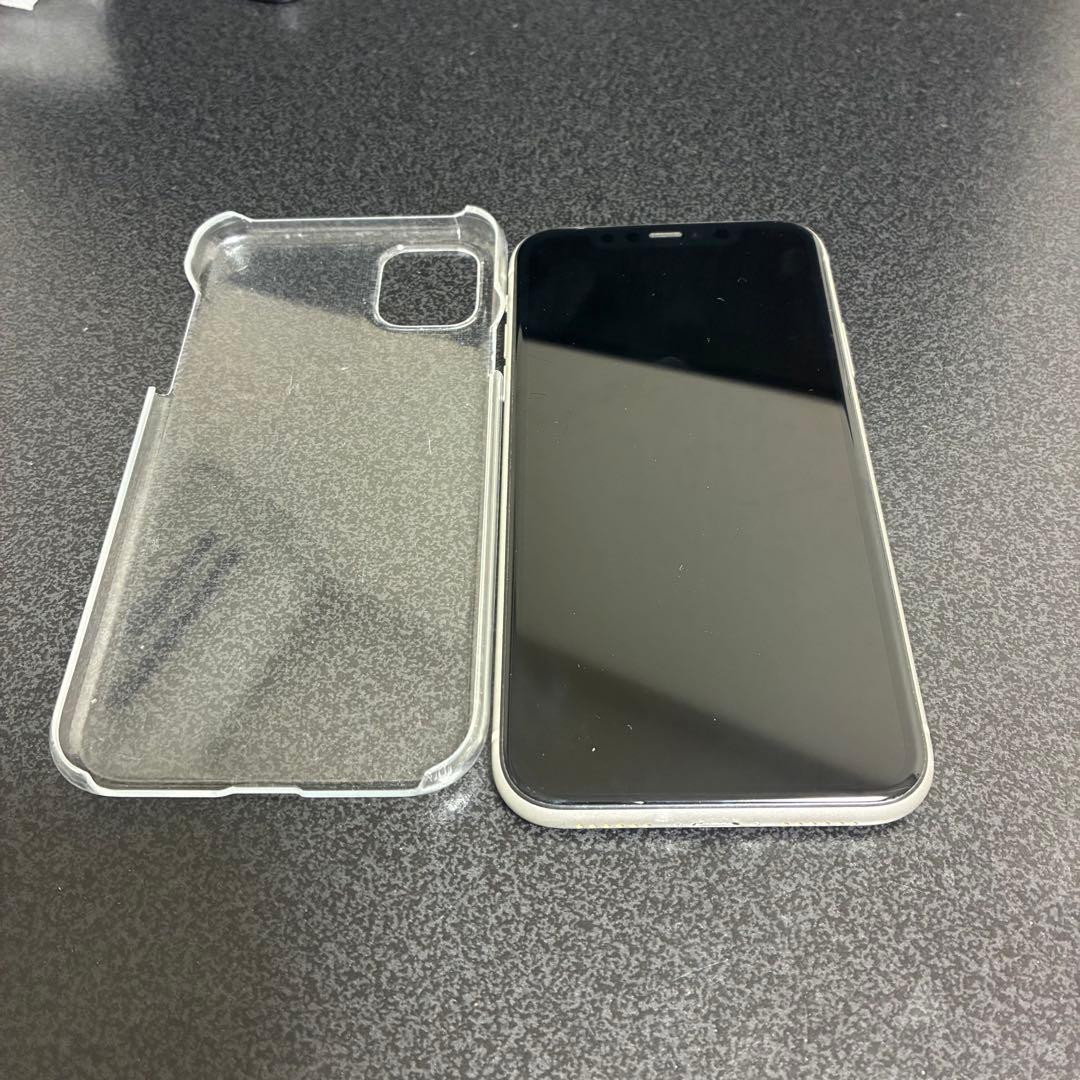 Apple iPhone 11 ホワイト クリアケース付き