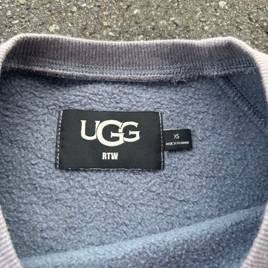 UGG ロゴ スウェット モフモフ