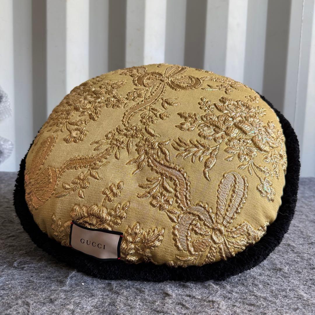 JI93美品✨　GUCCI フローガル柄 クッション 丸型 イエロー　チェック