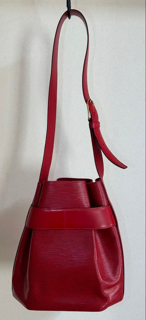 【LOUIS VUITTON】ルイヴィトン エピ サックデポール 赤 ショルダー