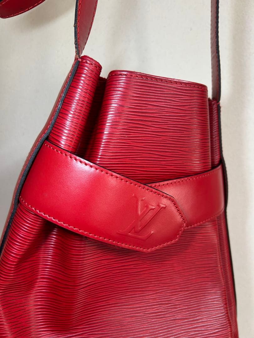 【LOUIS VUITTON】ルイヴィトン エピ サックデポール 赤 ショルダー