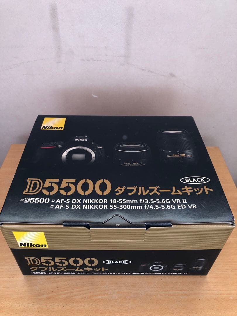 NIKON ニコン D5500 ダブルズームキット デジタル一眼レフ