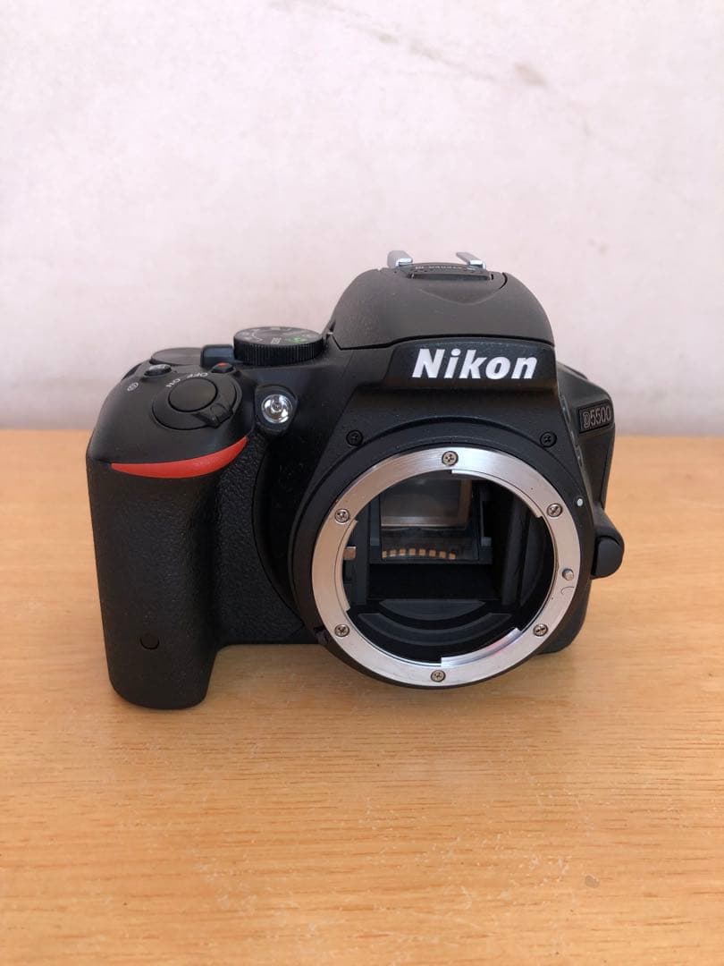 NIKON ニコン D5500 ダブルズームキット デジタル一眼レフ