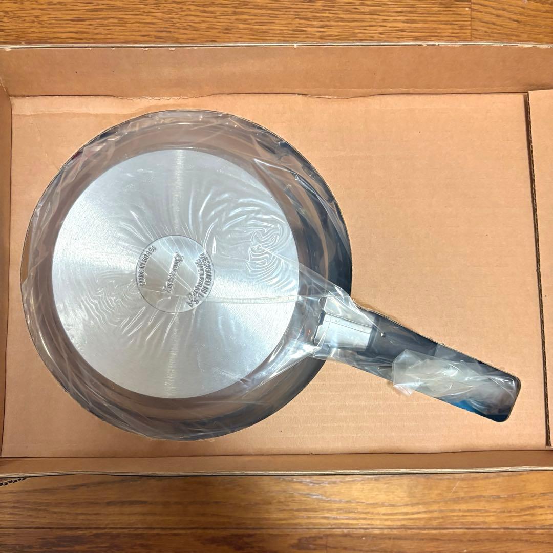 アムウェイノンスティックフライパン20cm 本体・蓋セット　未使用品