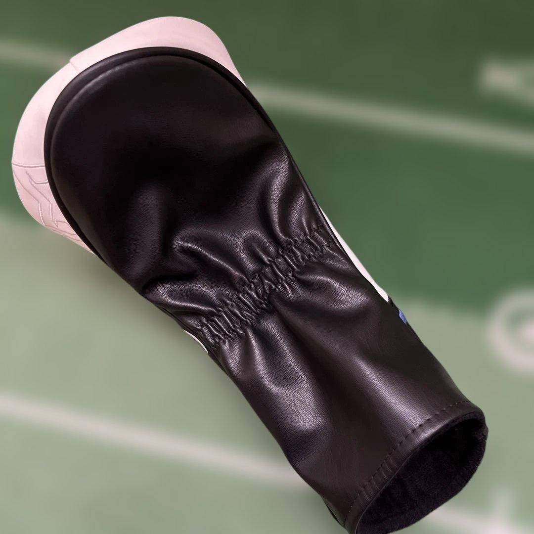 TaylorMade SIM2 ドライバー 10.5度ヘッドと純正ヘッドカバー付